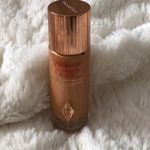 Charlotte tilbury flawless filter!! 95% new